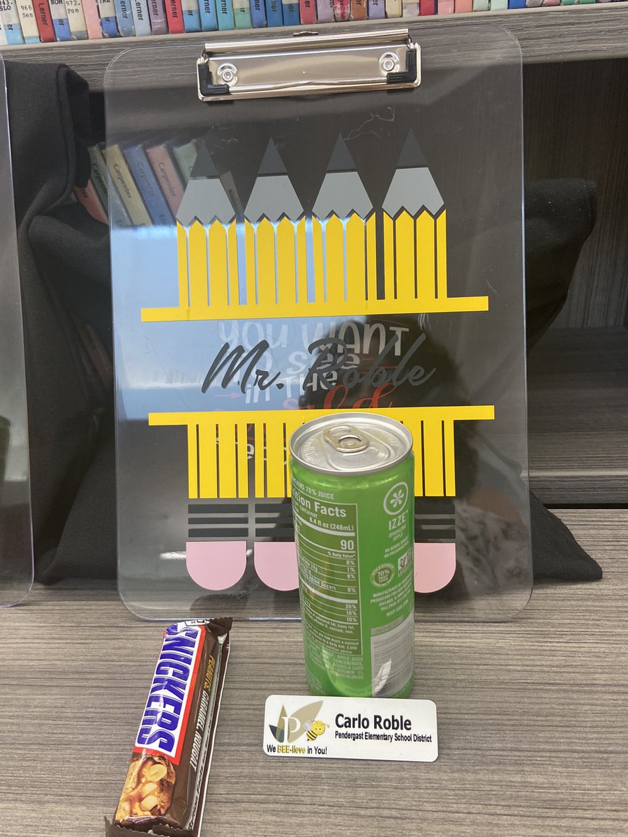 VPEstradaGL's tweet photo. We hosted the NTO Breakfast for our new teachers this year at Garden Lakes. Jill Harrison Helland made everyone a delicious breakfast and Bonnie Barrett our mentor teacher made AWESOME bags and clipboards for our newbies. We are excited to welcome them to our GL Ohana♥️🖤. https://t.co/lJLP4K4pnb