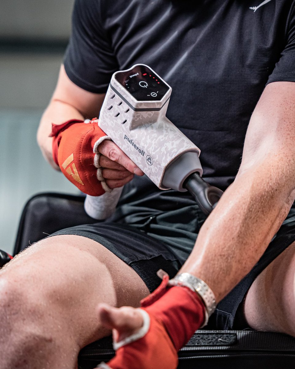 The gloves are off. #IgniteYourPower with the <a href="/anthonyjoshua/">Anthony Joshua</a> limited edition IGNITE Pro.

🥊 Exclusive AJ glove head
⏩ 5 massage speeds
👉 New active touch display
⚡+6 hours from one change

Only 1,000 units available online. Learn more at pulseroll.com