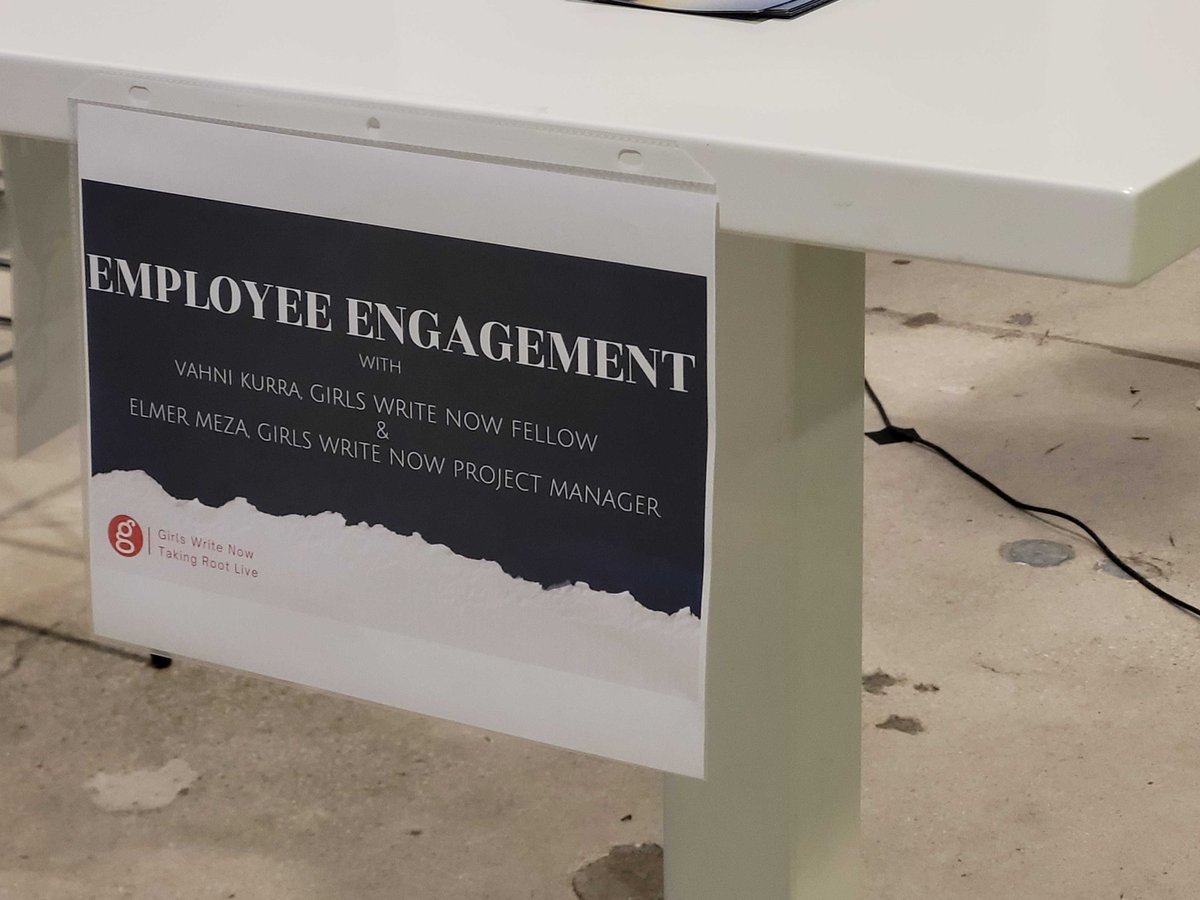 girlswritenow's tweet photo. @BBDONY @mcnallyjackson @booksaremagicbk At #TakingRootLive, @BBDONY employees have the chance to learn more about Girls Write Now and ways to get involved in our work— including employee engagement events, ambassador opportunities, or becoming a Girls Write Now mentor! https://t.co/yhJGQzs2YI