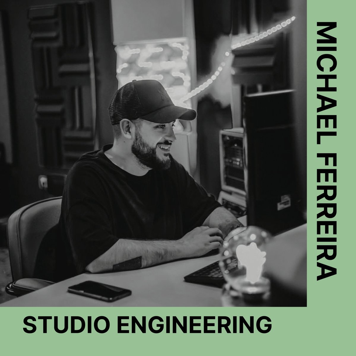 ArdaAcademy's tweet image. Michael Ferreira (@sinefactory) é um dos formadores deste ano do curso de Studio Engineering e lecionará um Seminário de Mistura.
📸: Rafael Baptista
#ardaacademy #arda #studioengineering