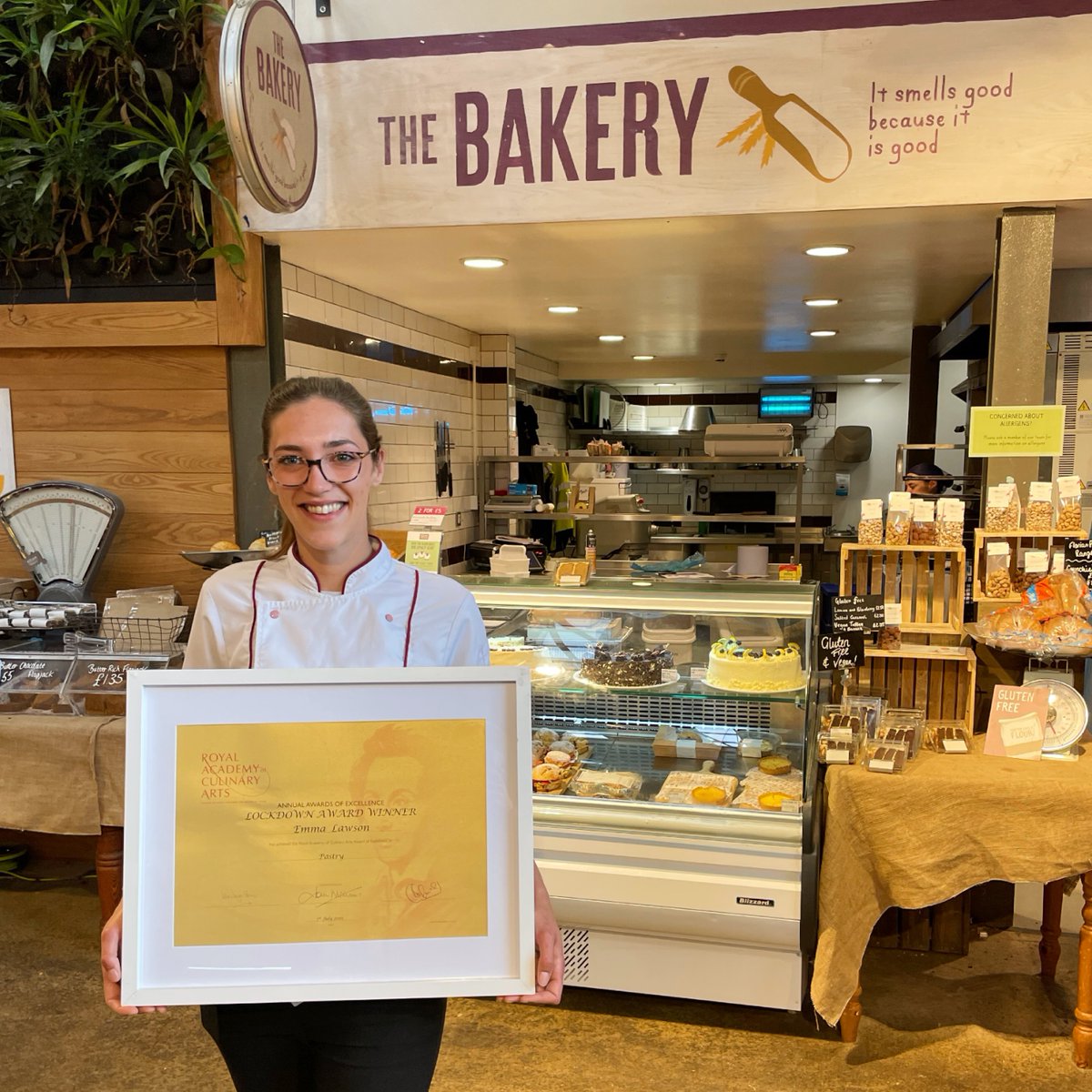 It’s a proud moment for the Keelham family! Emma, our Bakery Manager, had the honour yesterday of attending a gala dinner, hosted by the Royal Academy of Culinary Arts to recognise her award for ‘Pastry Chef of the Year 2021’. A massive congratulations! ✨