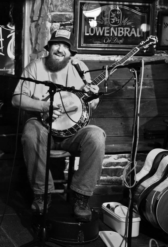 BluesGloucester's tweet photo. Tonight we have 
#WillKilleen at @fountainglos from 8pm
#BigJoeBone at @CafeRene from 9pm https://t.co/JCFpGtbWe7
