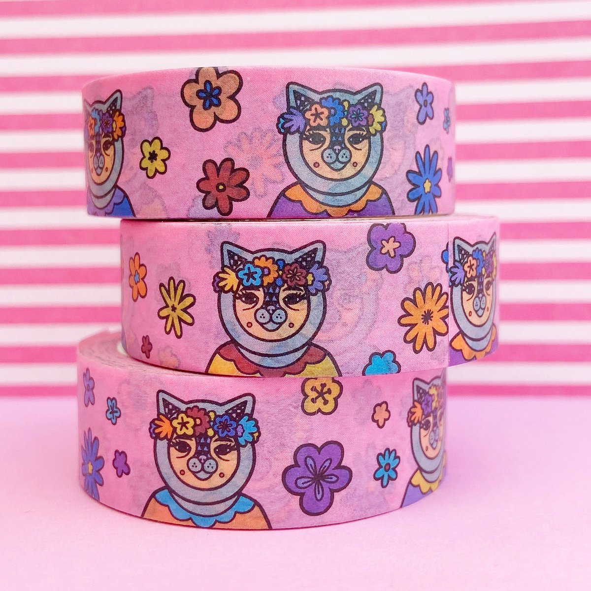 Flowers and cats for hot summer days! 🌸