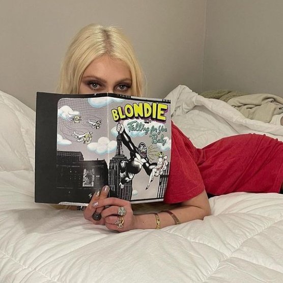 Happy birthday to taylor momsen  