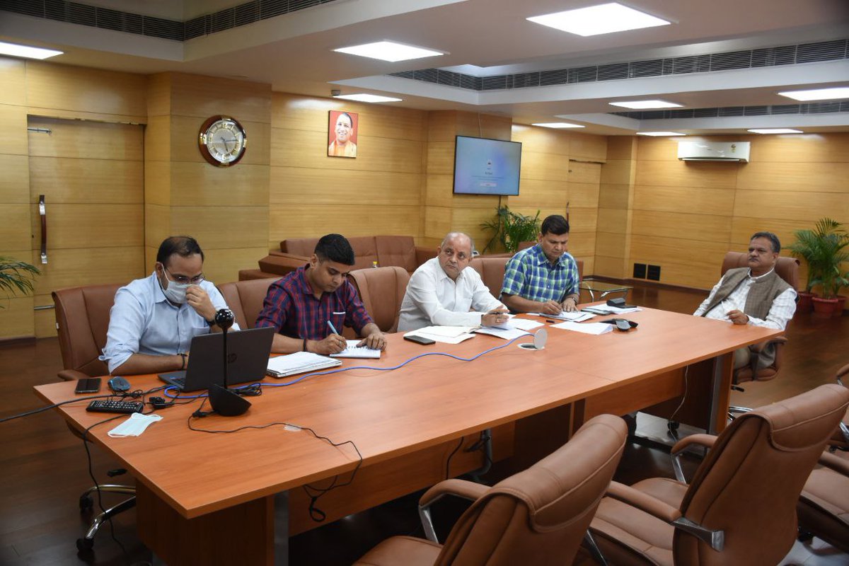 UpRuralDev's tweet image. उत्तर प्रदेश ग्रामीण सड़क विकास अभिकरण द्वारा पीएमजीएसवाई मार्गों में एफ.डी.आर. तकनीक के लिये टेंडर प्रक्रिया की समीक्षा की गई
#UPRuralDevelopment #MoRD #ग्राम्यविकासविभाग #उत्तरप्रदेश #UPRuralDev