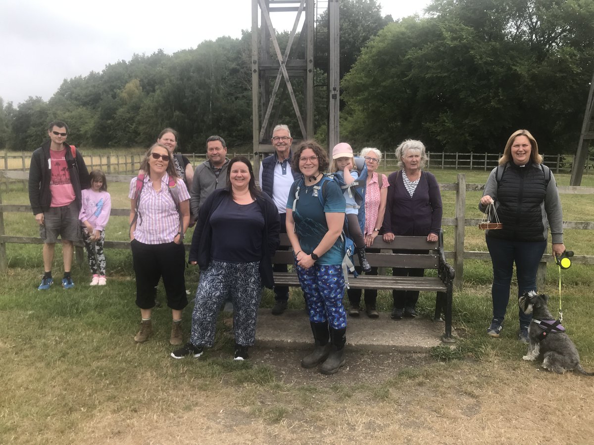 gillottsfd's tweet photo. Around 150 years ago, the villagers in #Brinsley had to carry their loved ones' coffins over the fields to #Greasley because they had no church of their own.
They do now, but they still commemorate the walk every year anyway - and we joined them!
https://t.co/5gfDjmqtD6 https://t.co/skOFCXHaMk