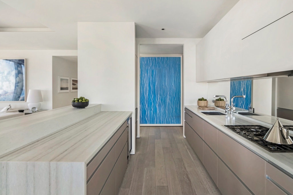 Meticulously designed by the world-renowned team at ODADA, 181 Fremont's corner Residence 63A boasts 1,882 square feet of chic living space awash in natural light. 

Experience Residence 63A in person. To schedule a private tour, email info@181fremont.com or call 415.282.0888