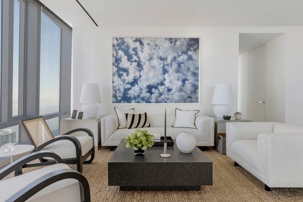 181Fremont's tweet photo. Meticulously designed by the world-renowned team at ODADA, 181 Fremont's corner Residence 63A boasts 1,882 square feet of chic living space awash in natural light. 

Experience Residence 63A in person. To schedule a private tour, email info@181fremont.com or call 415.282.0888 https://t.co/dzBaxx5ZEP