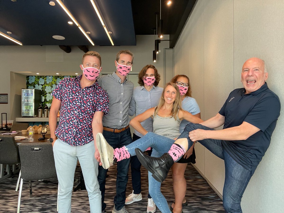 marxtango's tweet image. ⁦@DIVURGENT⁩ leadership team part of Pink Sock Nation. #pinksocks #pinksock