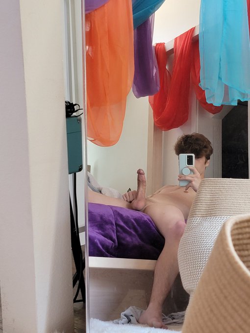 Laundry day https://t.co/3N4isvO4nl