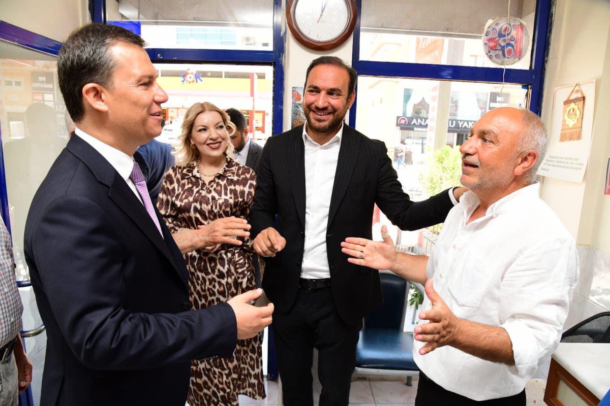 HacUcakcioglu's tweet photo. SKM Programları Kapsamında Mamak Hüseyin Gazi mahallesi Çarşı İçi Esnaf Ziyaretini Ak Parti Genel Başkan Yardımcımız Sayın @_fatihsahin ve İlçe başkanımız Erhan Sarıgöl’le Ziyaret Ettik.
@RTErdogan 
@erkankandemir 
@hakanhanozcan 
@erhansarigol https://t.co/CVbKEiLUHb