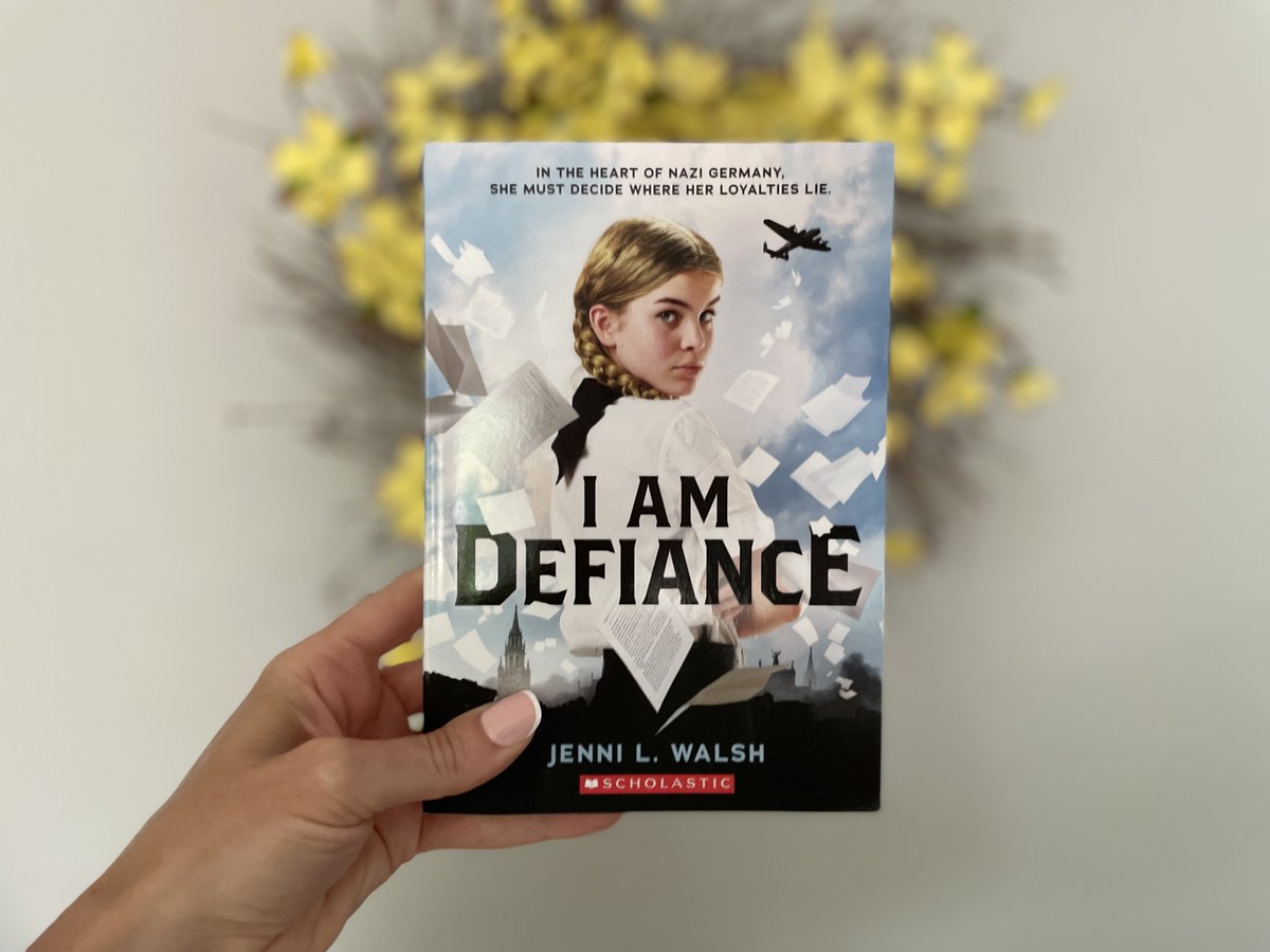 The paperback of I Am Defiance is only available through Scholastic Clubs &amp; Fairs and... me. Right now. In this giveaway 🎉🎉

To enter, do the thang &amp; like/RT/tag a friend.

I'll randomly select a winner 7/29. US only.

Good luck, #teacher and #educator friends!