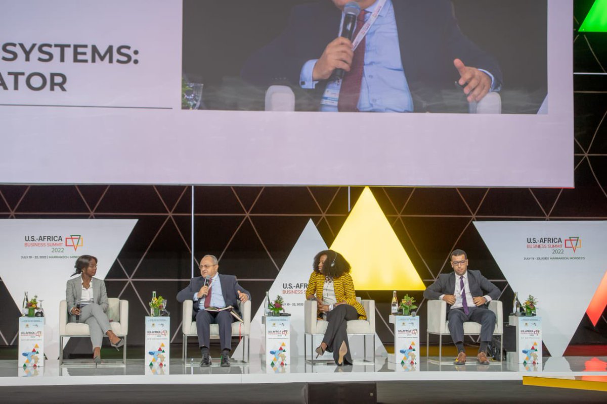 globalintel_'s tweet photo. 🔴 Aux côtés de @TaniaHabimana de @cnbcafrica, Omosalewa #Adeyemi de @theflutterwave et Adil #Zbir de @BankAlMaghrib, B. Benjelloun Touimi, Pdt. @Bank_OfAfrica discute des moyens de fusionner les systèmes de paiement africains sans les couper du reste du monde #AfricaBizSummit https://t.co/LOOk50kKfa
