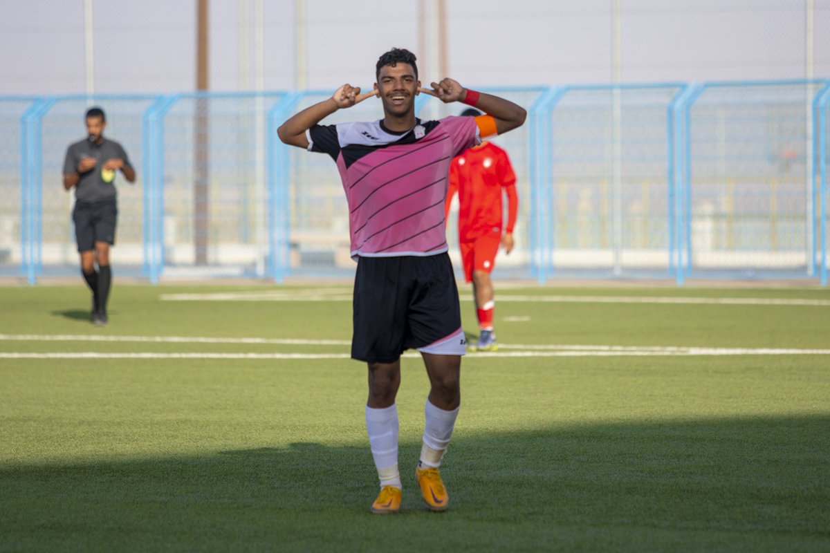 تم إختيار لاعب النادي لدرجة الناشئين النجم عمر الدعيدع لبرنامج الابتعاث السعودي لتطوير مواهب كرة القدم الذي سيقام في اسبانيا للموسم الرياضي 2022-2023م .
وإدارة النادي تتمنى له دوام التوفيق 🤍

<a href="/SSDFT_AR/">برنامج الابتعاث السعودي لتطوير مواهب كرة القدم</a>