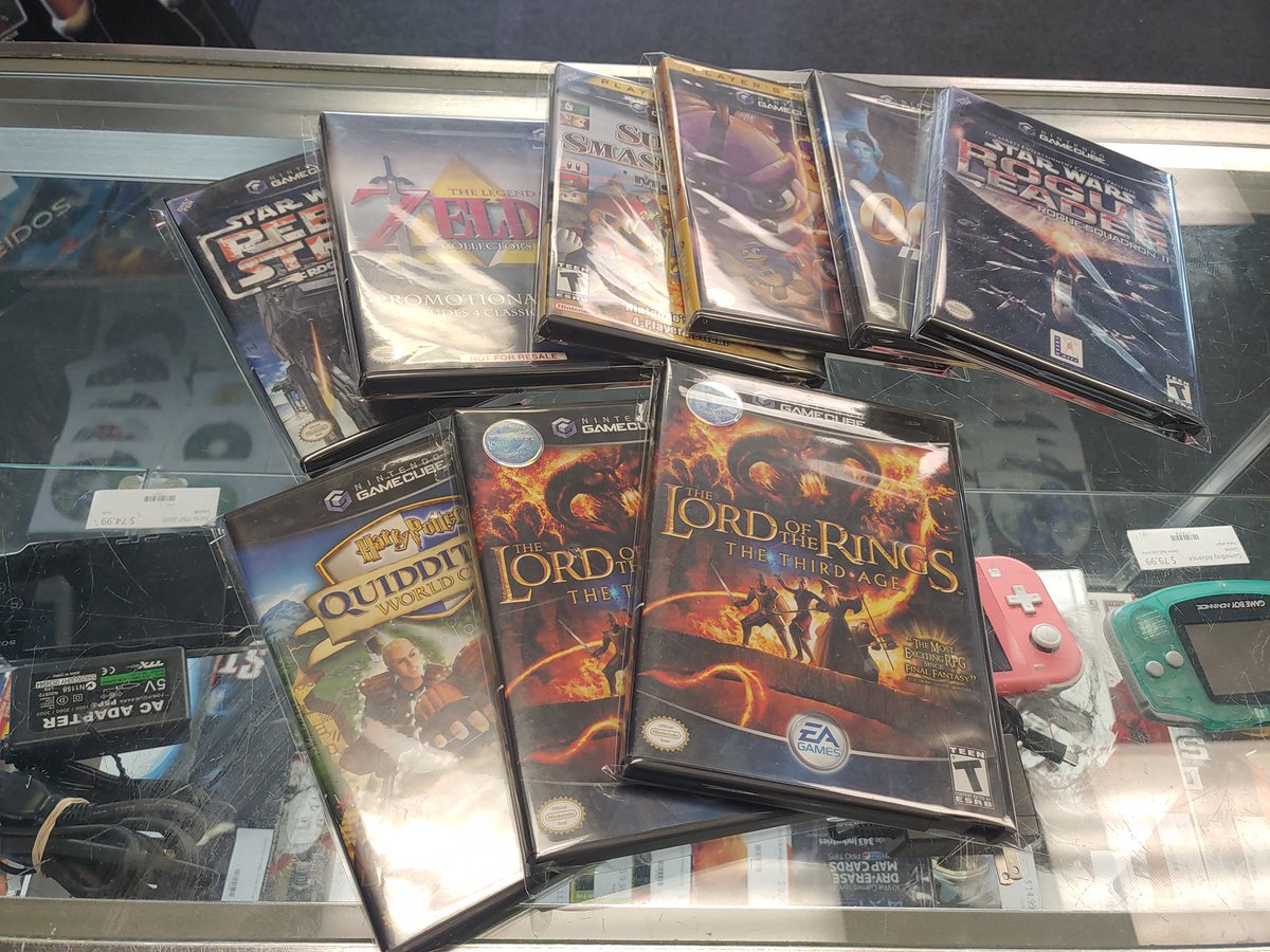 RetroGameVault's tweet photo. Hey everyone!The Retro Game Vault here showing off some recent additions to the sales floor! 🙂 if you see anything you like, swing by my store at 359 East State Street in American Fork 84003. Open 12-7 every day but Sunday hope to see you there! #gamecube #Retro https://t.co/pPfe7TzwtK