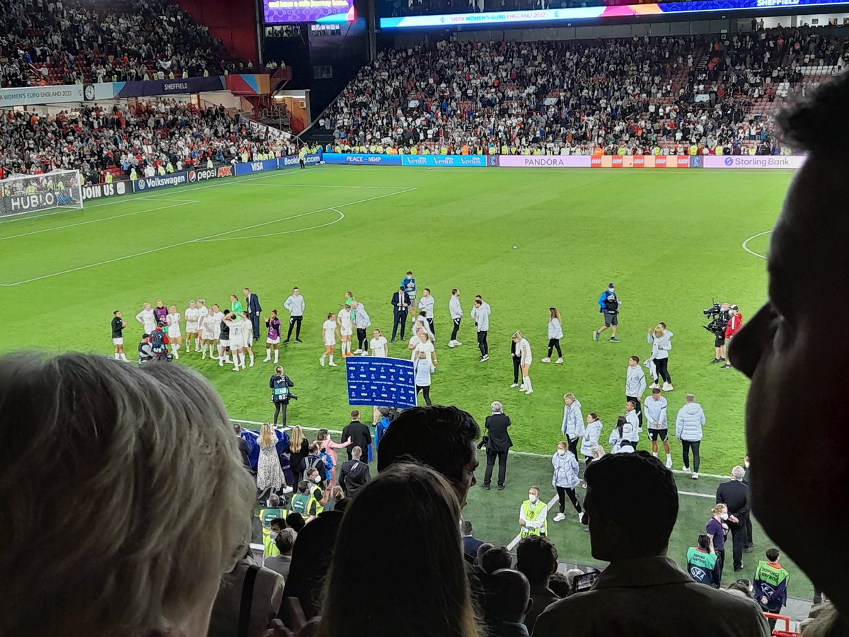 Did mention l went to some football tonight? Some stunning goals, great team play & hey, Football's Coming Home! Thank you women!
#WEUROS2022 
#ENGvSWE