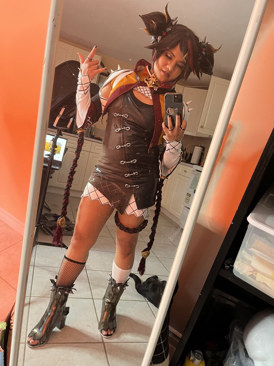 LexMayson's tweet image. I finally finished my xinyan cosplay and I’m so proud 🥲