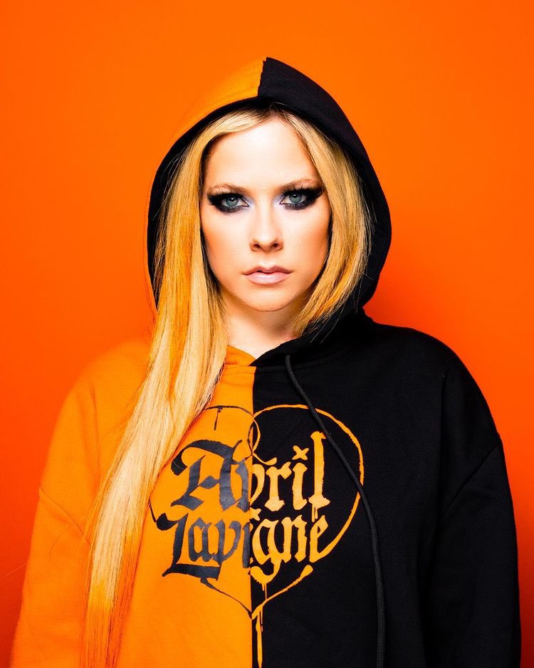 AVRIL LAVIGNE 即完売パーカー - www.partelec.ir