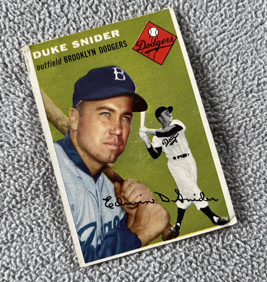 The Duke of Flatbush! Adding this to my 1954 Topps set, bringing it to 127/250. The build continues! 🔵⚪️ #TheHobby #VintageTopps #BrooklynDodgers #BaseballCards