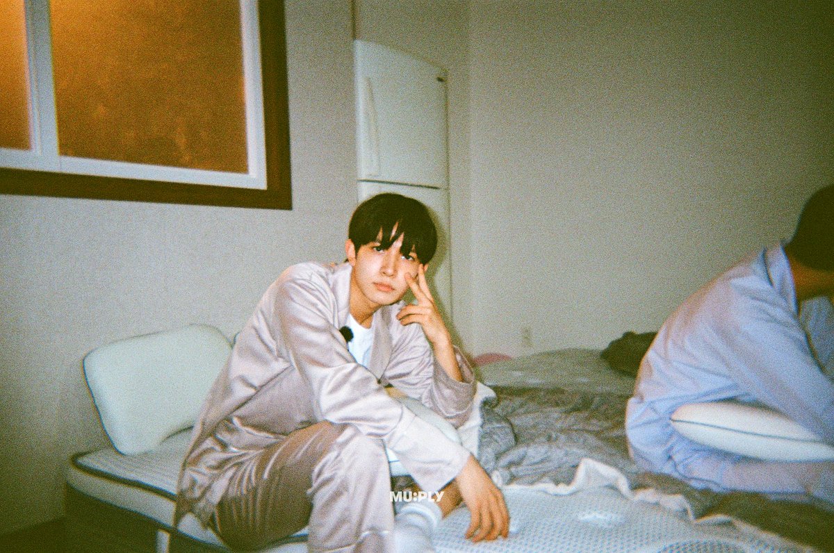 hee. (@heeseungzlee) on Twitter photo 