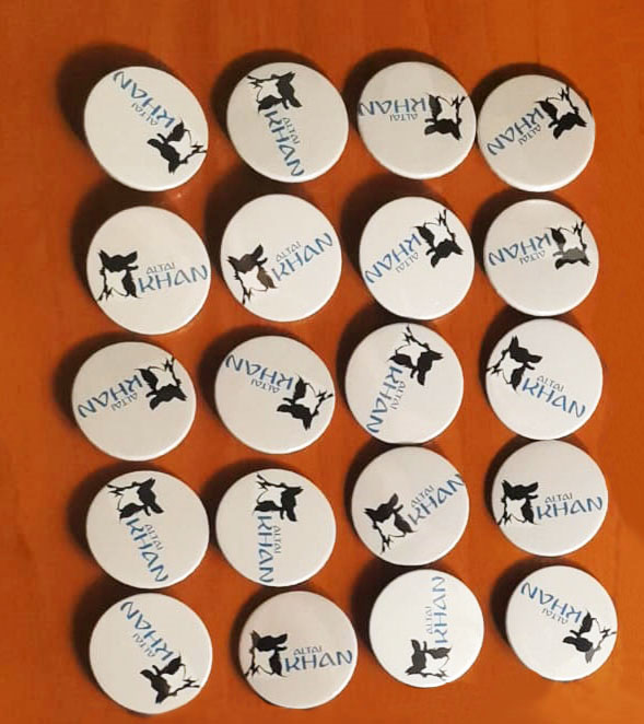 ChapaRoom's tweet photo. Ayer recibió sus chapas, #altaiKhan 🐶 @k9_altaiKhan

Si vosotros también queréis chapas personalizadas para empresa, #eventos o regalo.
👉 Chaparoom@gmail.com
☎️ +34 696 87 71 84

#chapas #cordoba #chapaspersonalizadas #entrenadoradeperros #perros #barbastro https://t.co/tnBczcqNKg