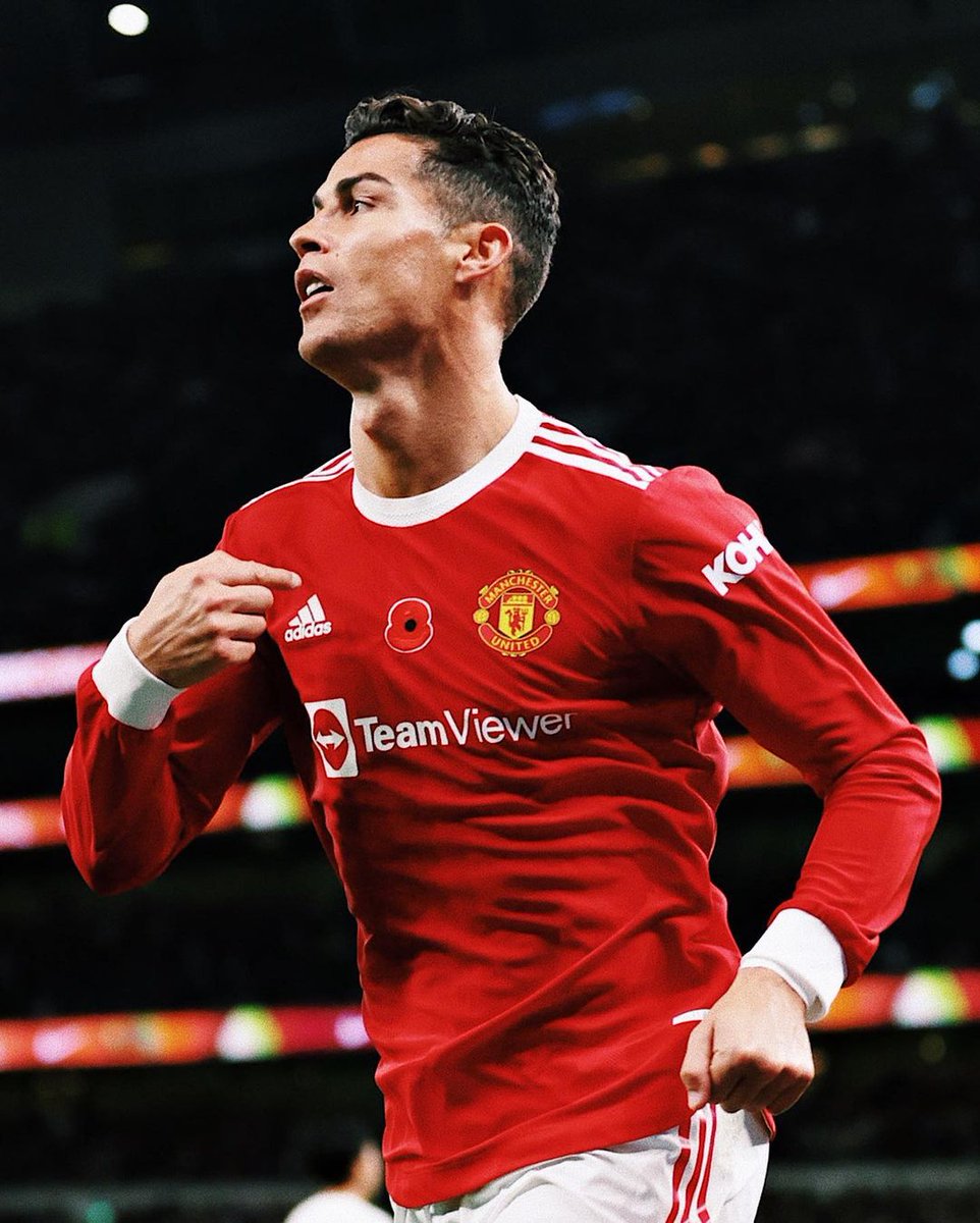 ShuffleFC's tweet photo. 🚨

Manchester United remain committed to keeping Cristiano Ronaldo.

[@hirstclass] https://t.co/5nceq9foV2
