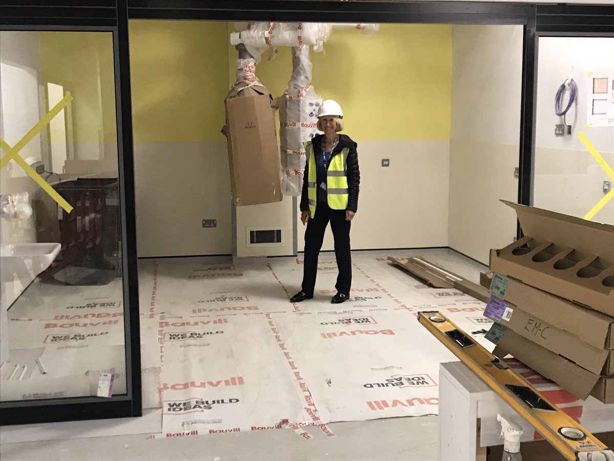 The resus bays at the WH are looking great, look at the space.  Handover still due end of August