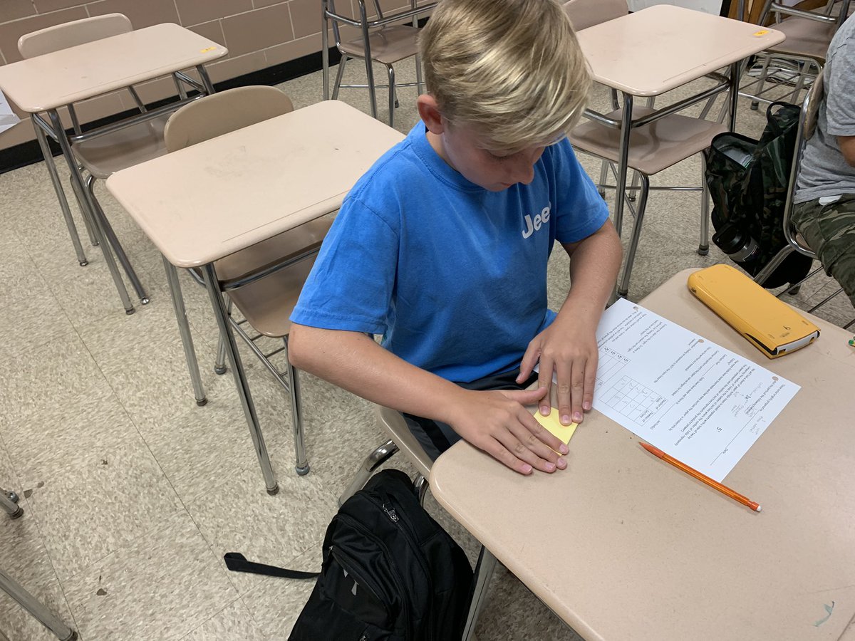 j_eisenberg87's tweet image. #megamath students @CatonsvilleMS use paper folding techniques to discover properties related to exponents @BCPSMATH #handsonlearning #supportingthespp