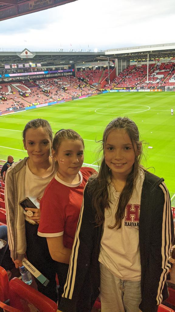 #WEURO2022 Come on Lionesses ❤️❤️❤️
