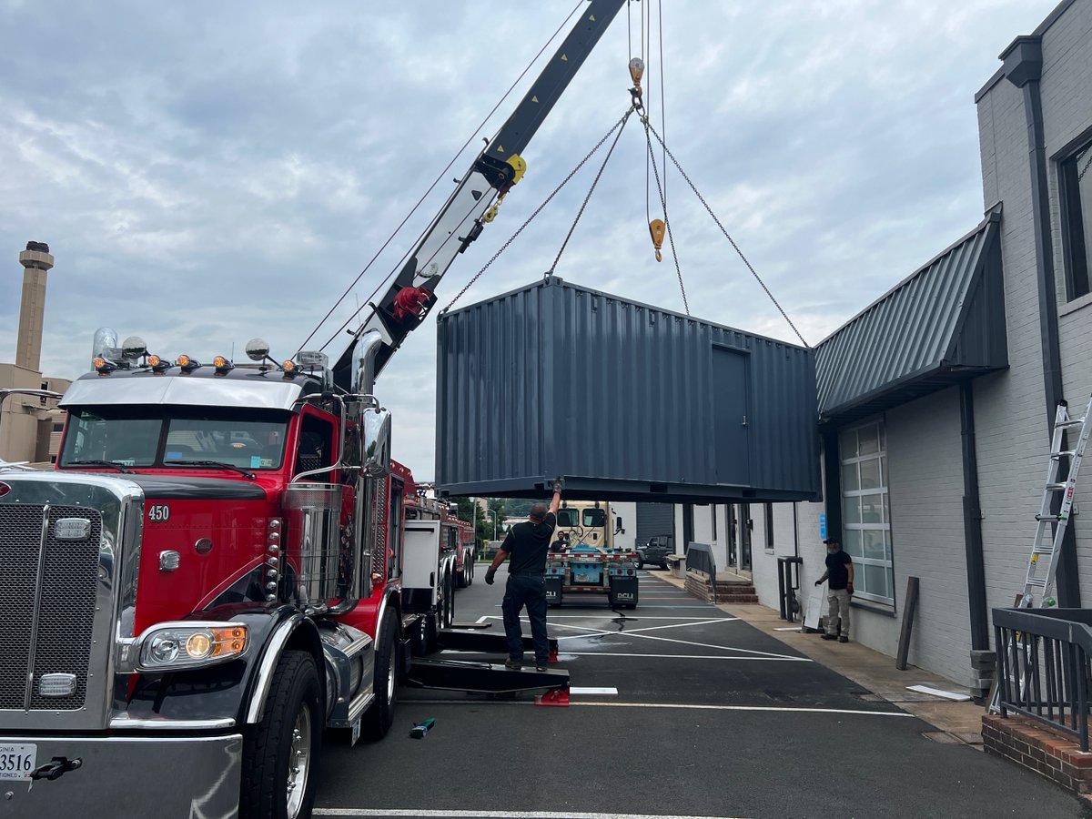 buildmoalx's tweet photo. We said goodbye to our most recent Mobile Lab as it begins its journey to Australia!

Learn about our Mobile Labs - 
https://t.co/ce11bVQTrC https://t.co/cmnS88A1Wh