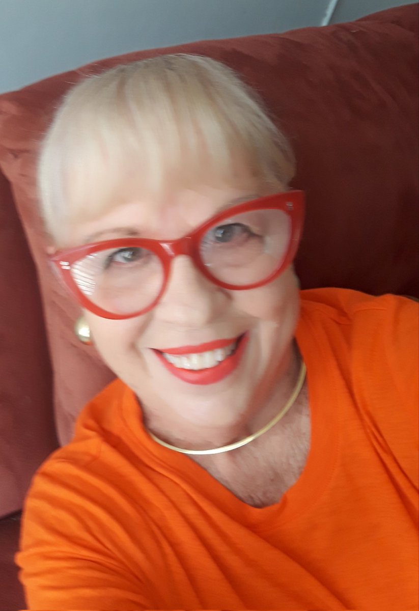 Perfil nuevo para mis amigos de tweeter, besosss😘 😊🤗