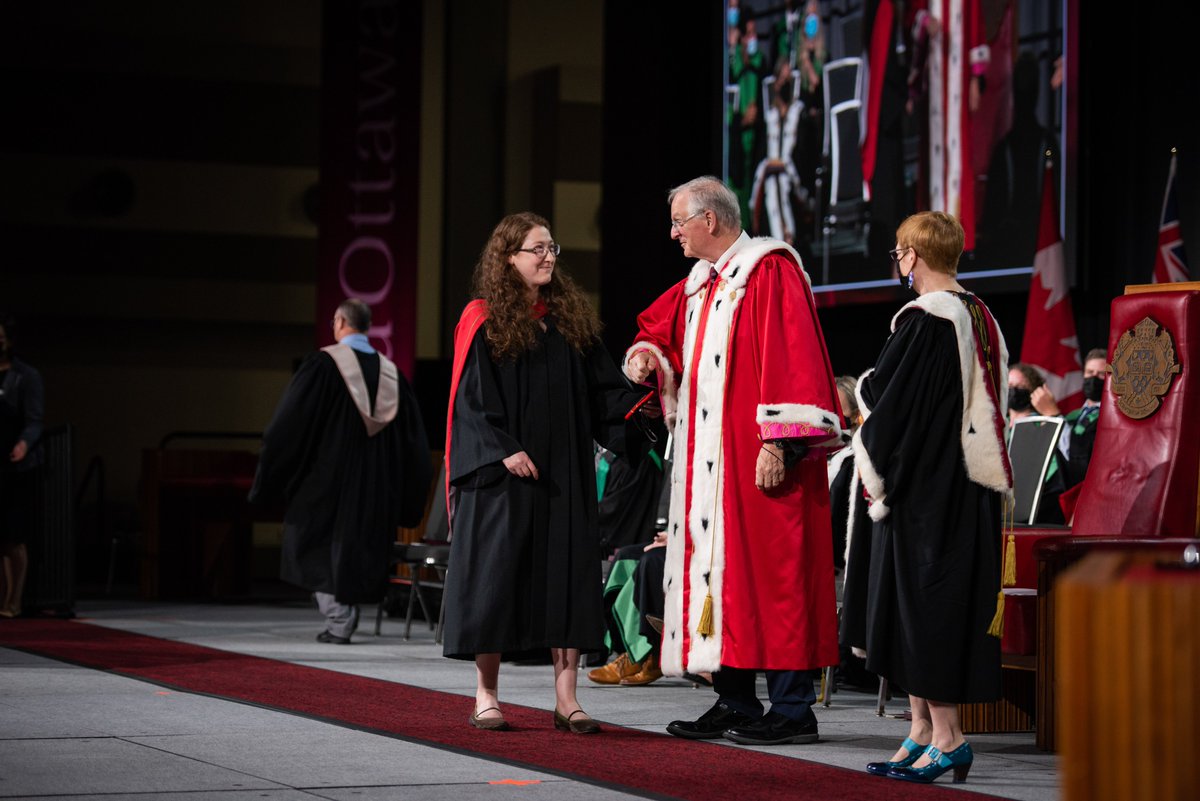 Congrats to Camille Henault for receiving the Governor General's Gold Medal for her doctoral work.  Valedictorian for the FoM 2022 graduation!