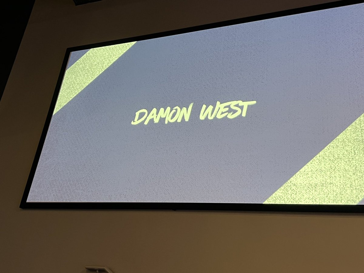 queisha44's tweet photo. @damonwest7 coming in the 2nd half dropping jewels! Thank You!! @FBISDAthletics @MackeySpeaks #AlwaysInPursuit #Table15 https://t.co/C0mlZFSAIH