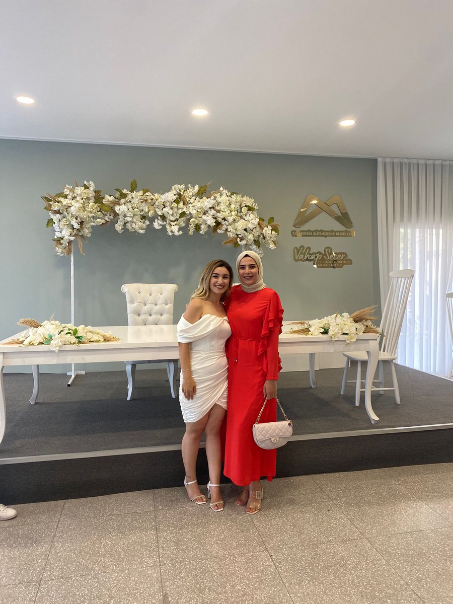 lovendRR's tweet photo. Benim bugün bebeğim evlendi, bende nikah şahidi oldum 🥺💕 @ezgiserbet https://t.co/wp1jD8t6Bn