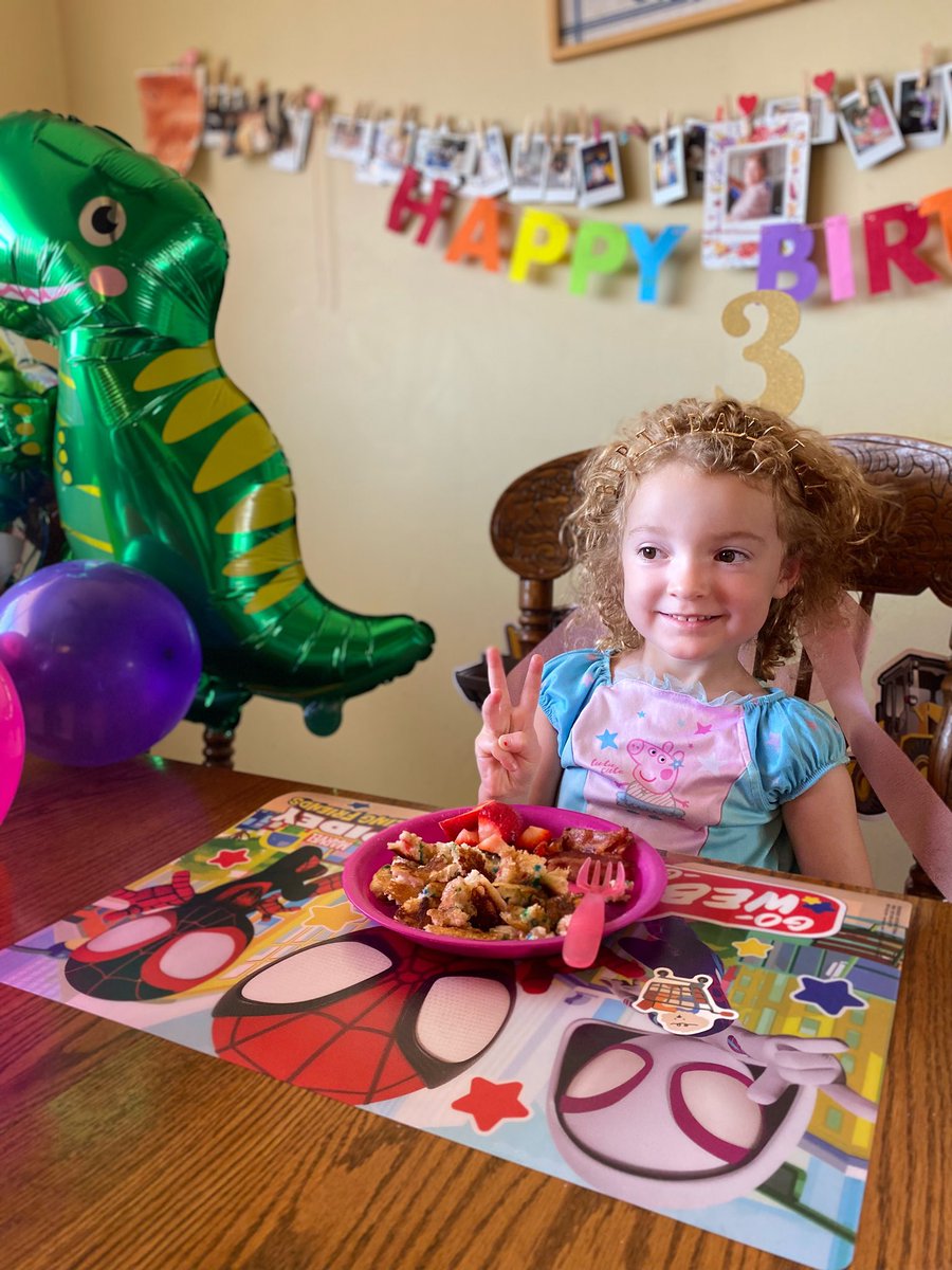 JoeFCC's tweet image. It’s my best friends birthday! Being an Uncle is easily the coolest thing about my life.