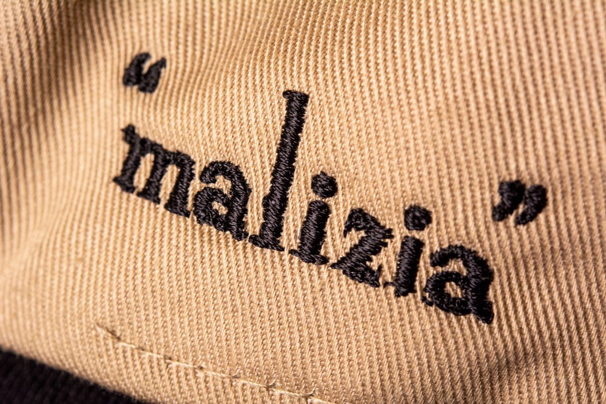 vellutoverde_us's tweet photo. Headwear:

Malizia. https://t.co/aQbP9R1xOU