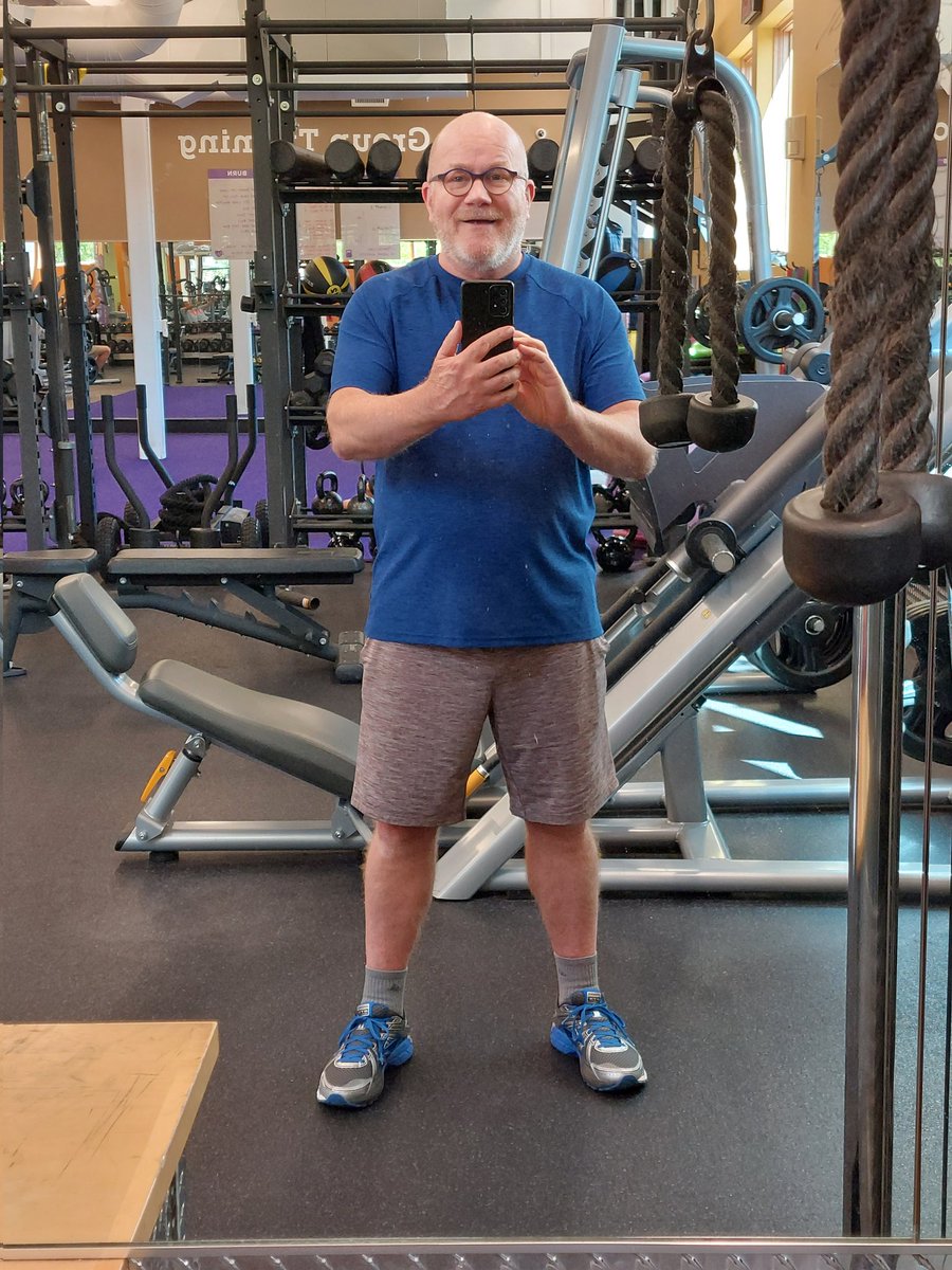 One year at the gym, 150 workouts, 12,000 lifts...I feel great! No stopping now! #FitLeaders