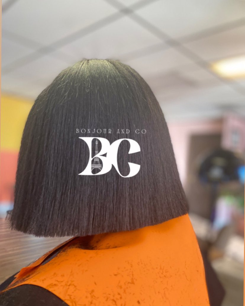BonjourAndCo's tweet photo. I specialize in a range of services from natural hair, healthy relaxed hair, coloring, extensions such as tape in, sew and bond installs and protective styling.
#flintstylist #saginawhairstylist #flinthair #flinthairstylist #saginawhair #saginawstylist #professionalstylist https://t.co/TNa5E76ajB