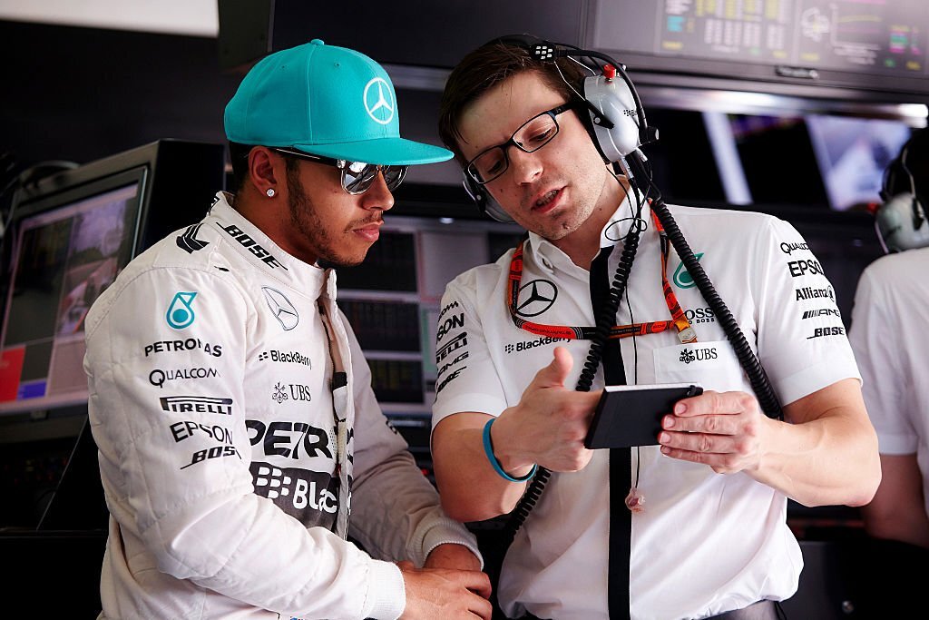 lhamiltonstuff's tweet photo. Lewis Hamilton and Bono appreciation post ❤️ https://t.co/ca0Lzq97dz