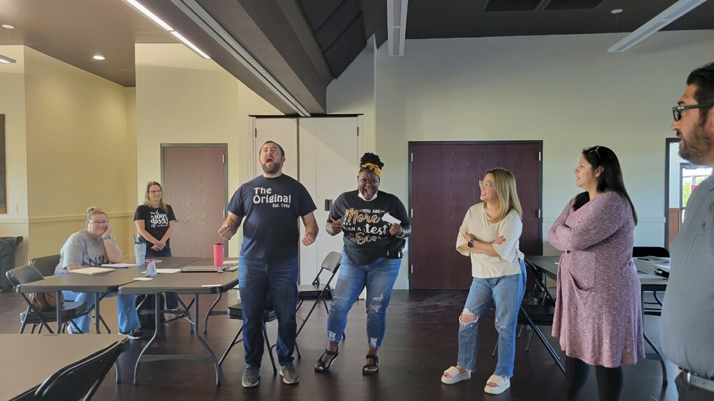 s3strategies's tweet photo. "A Picture is worth a 1000 words ..." Developing Visual Literacy with teachers in @LamarCISD with @s3strategies; #studentengagement #activelearning;  Let us customize a workshop for you! https://t.co/NoUCXXUUFy
