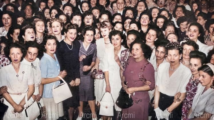 CampingFatica's tweet photo. #EvitaEterna | A 70° años del paso a la inmortalidad de Eva Duarte de Perón.
“Cuando elegí ser Evita sé que elegí el camino de mi pueblo”

•Gracias por tu lealtad de corazón🤍, con los trabajadores, mujeres y el pueblo #Argentino🇦🇷. 
 
🔹Sec. Gral. @waltercorreaok https://t.co/yRWfkFqthm