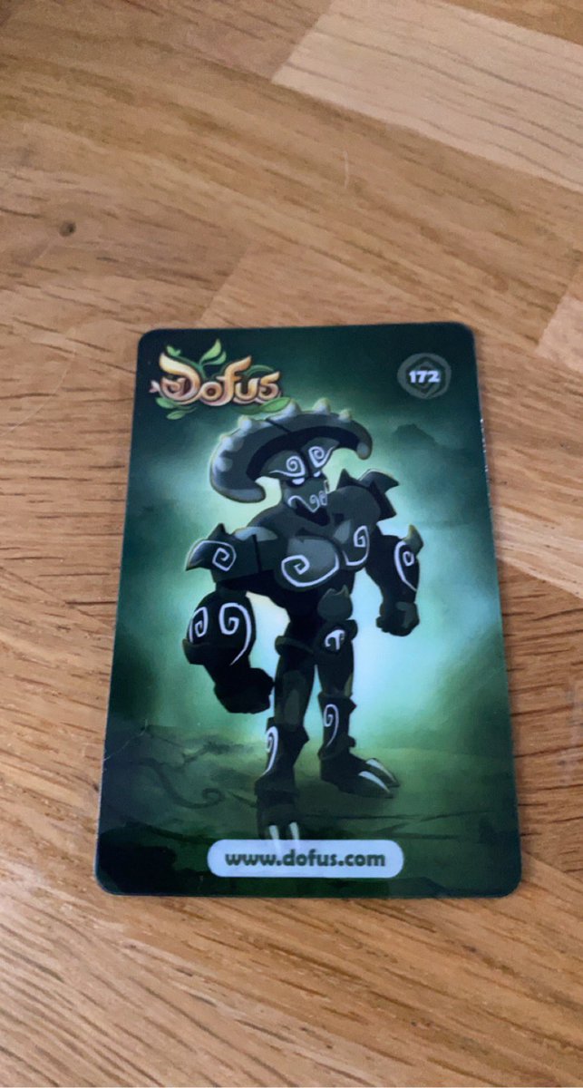 Akhizona's tweet image. Mais ça ne s’arrête pas… 

Casque ombre à vous faire gagner, rt follow @Hanorizah et @Nealle_ 

Tirage le 06/08 !