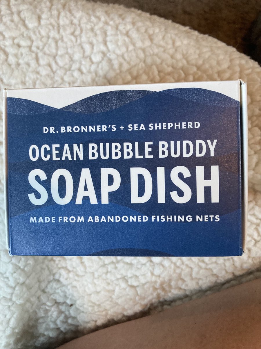 moonflower68's tweet photo. @DrBronner Thank you so@much for the gift! It’s awesome! 😊
#DrBronner
#Seashepherd
#OceanBubbleBuddy https://t.co/CKHvWmTDBW