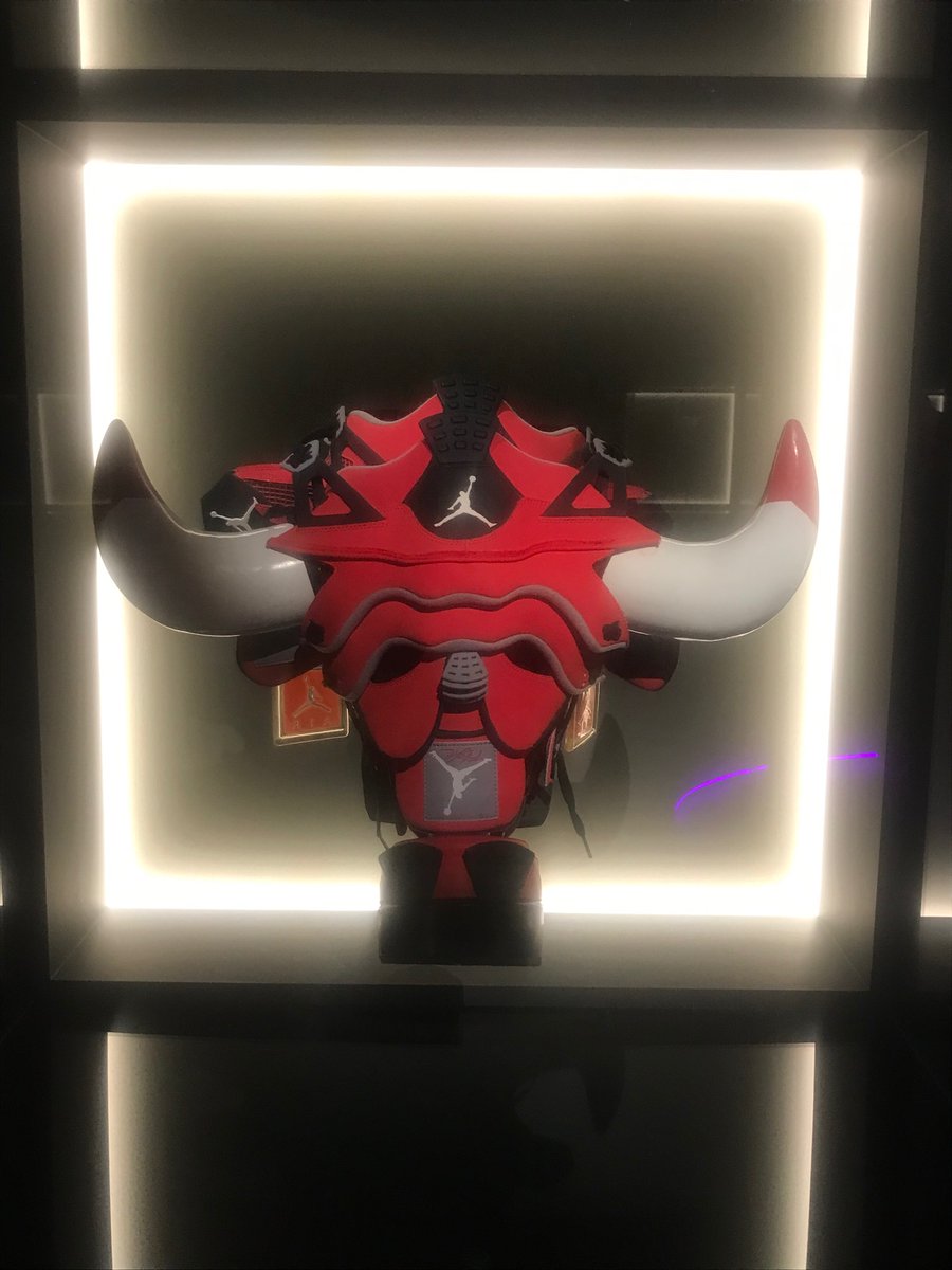 YonkersTone's tweet image. Few more #sneaker #mask from @freehandprofit #exhibit at @SCADMOA