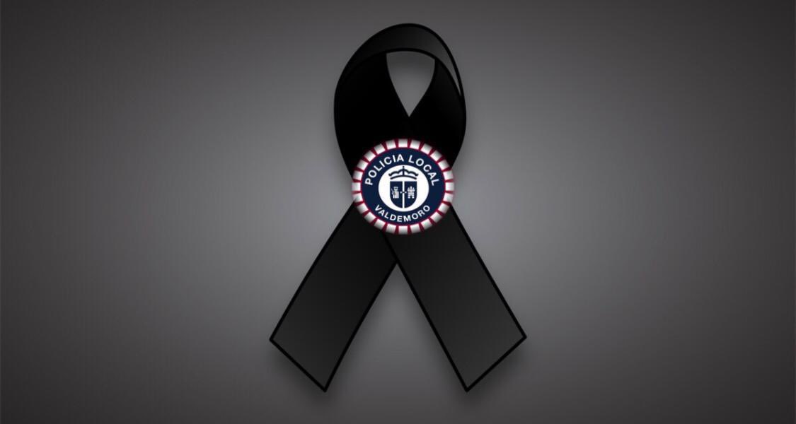 policiavaldmoro's tweet photo. 🖤 Hoy ha fallecido nuestro compañero José María Castro, agente jubilado y con quien todos los componentes de la plantilla coincidimos en alguna ocasión.

Nuestro más sincero pésame a la familia y amigos de M-14, guíanos desde el cielo compañero.
#DEP🕯🙏

#Valdemoro https://t.co/fP94bmAVV0