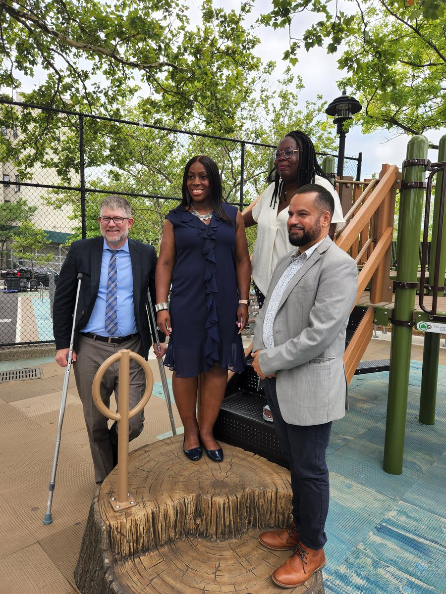 Harry Sherman D9 Supt tweet media