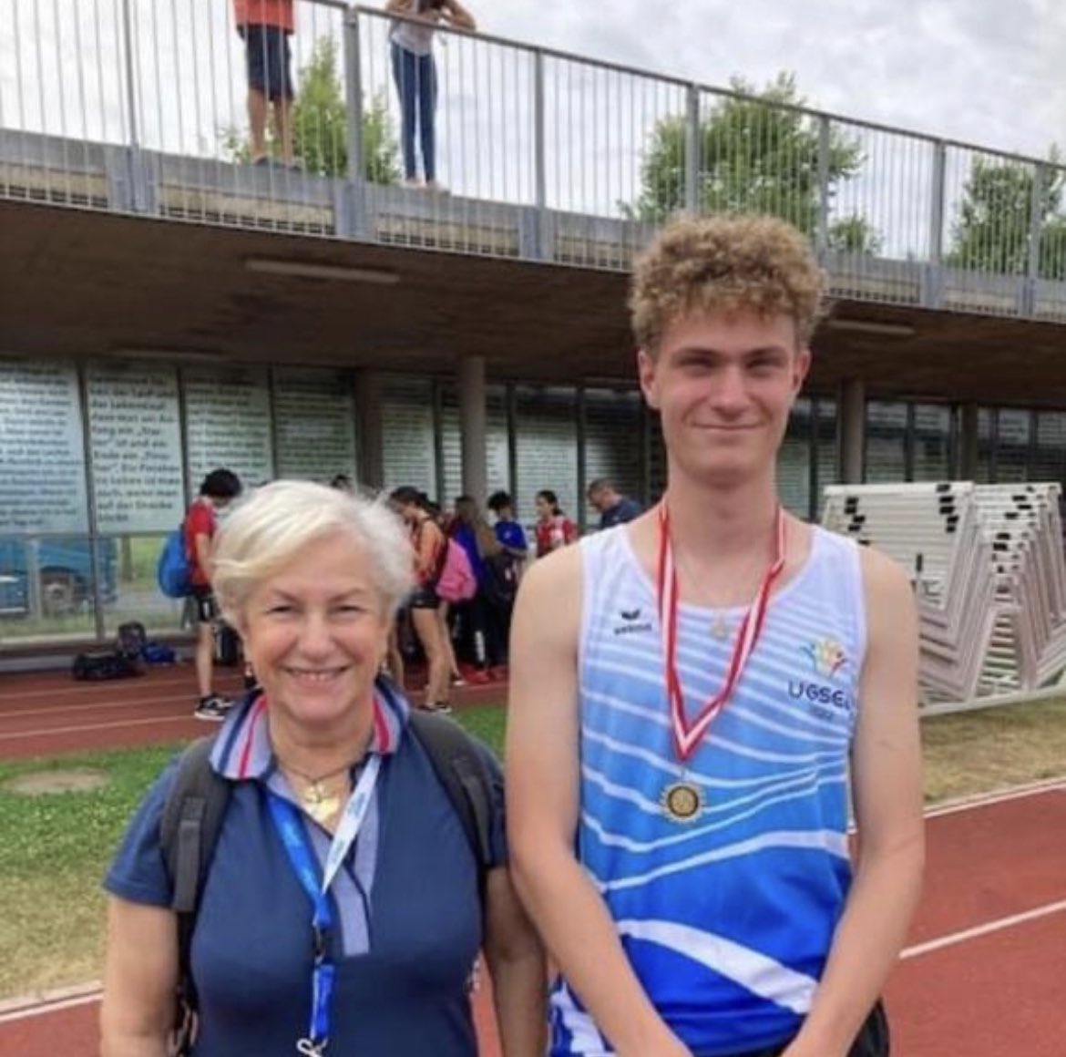 RobinVienne's tweet photo. Louis Odin médaille d’or en longueur aux Jeux de la Fédération Internationale Sportive de l’Enseignement Catholique (Fisec). La compétition qui regroupe des athlétes du monde en entier se déroule actuellement à Klagenfurt Autriche. @dauphinevienne @VilledeVienne @UGSELnationale https://t.co/YEThC3xIfs