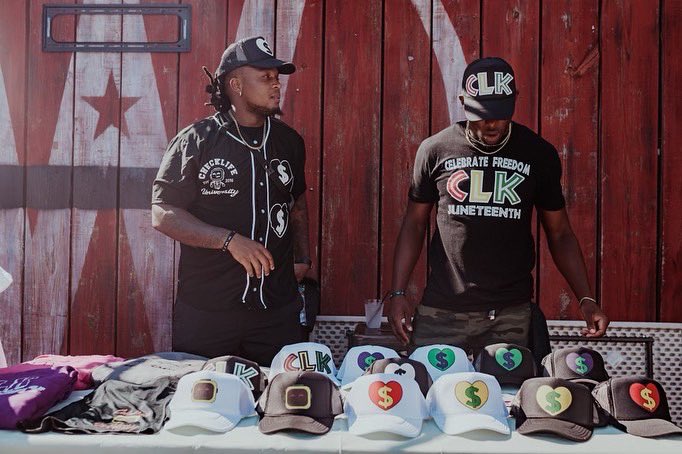 CLKlothing's tweet photo. Pop-up shop vibes π Click the link in our bio to check out our new hats! #CheckLife https://t.co/CHnXLrBisj