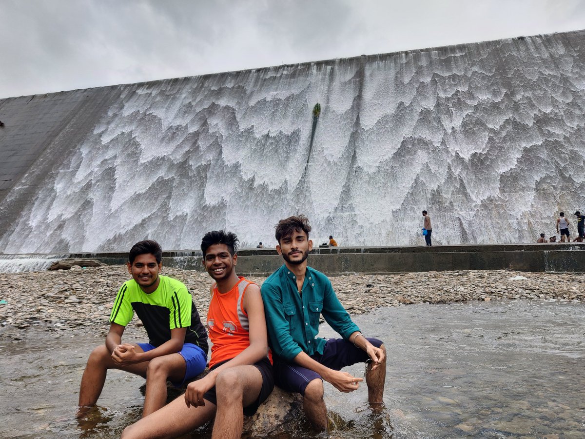 anoopme01733946's tweet photo. Manzil tho mil he jayegi bhakte
He sahi gumrah tho woo hai jo
Ghar se nikle hee nhhi🌊🖤🦋..
#Tidi dam🌊💭..
#udaipur..
@_Satishh
@Abhishe38272463 https://t.co/ugXstdha50