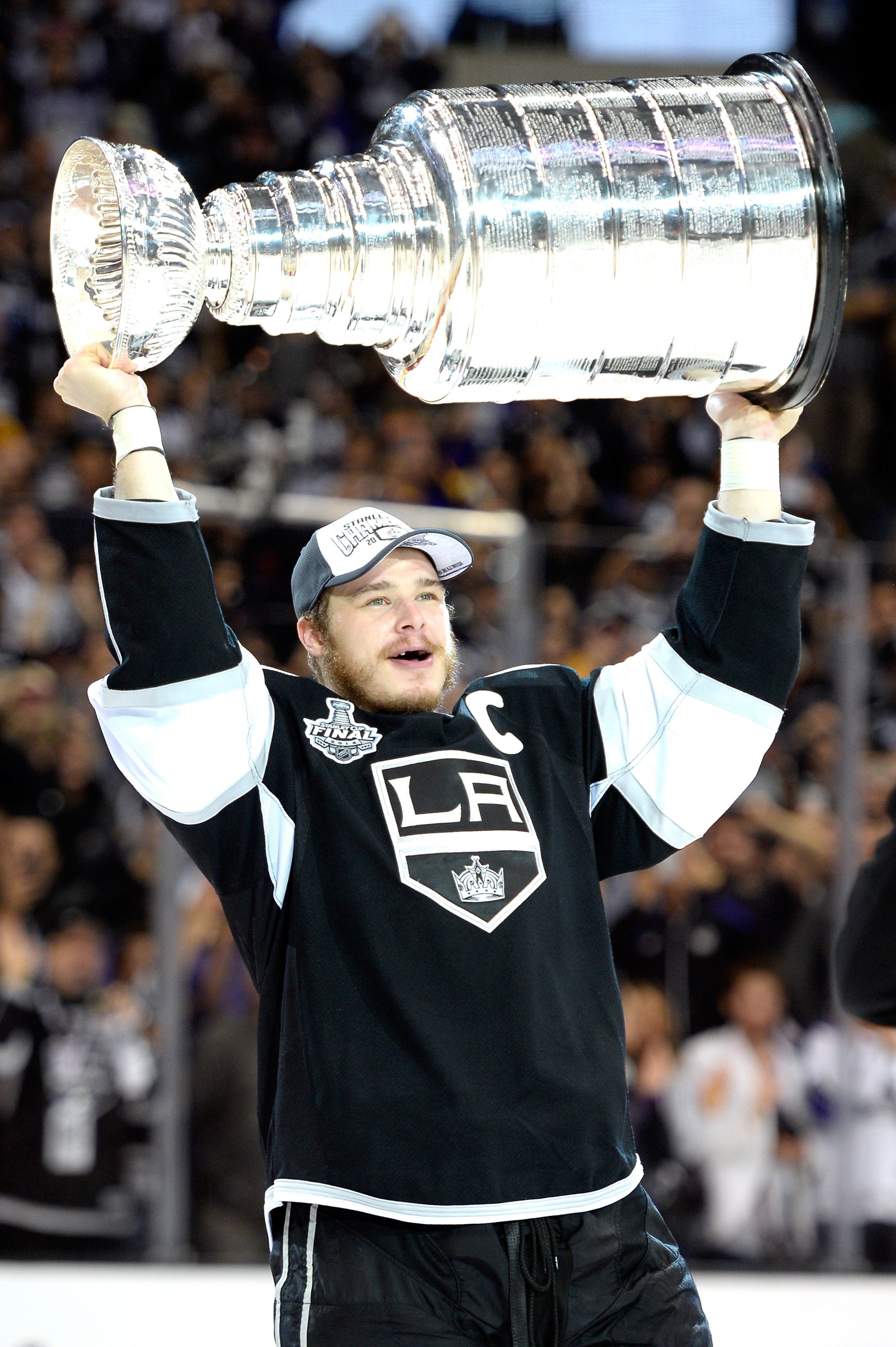 Los Angeles Kings will honor IHS alum Dustin Brown with jersey retirement  and statue